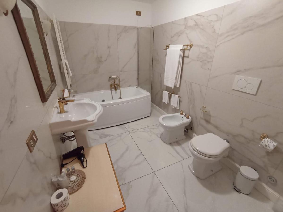 Mercanti Apts Via Passarella Milano Dış mekan fotoğraf